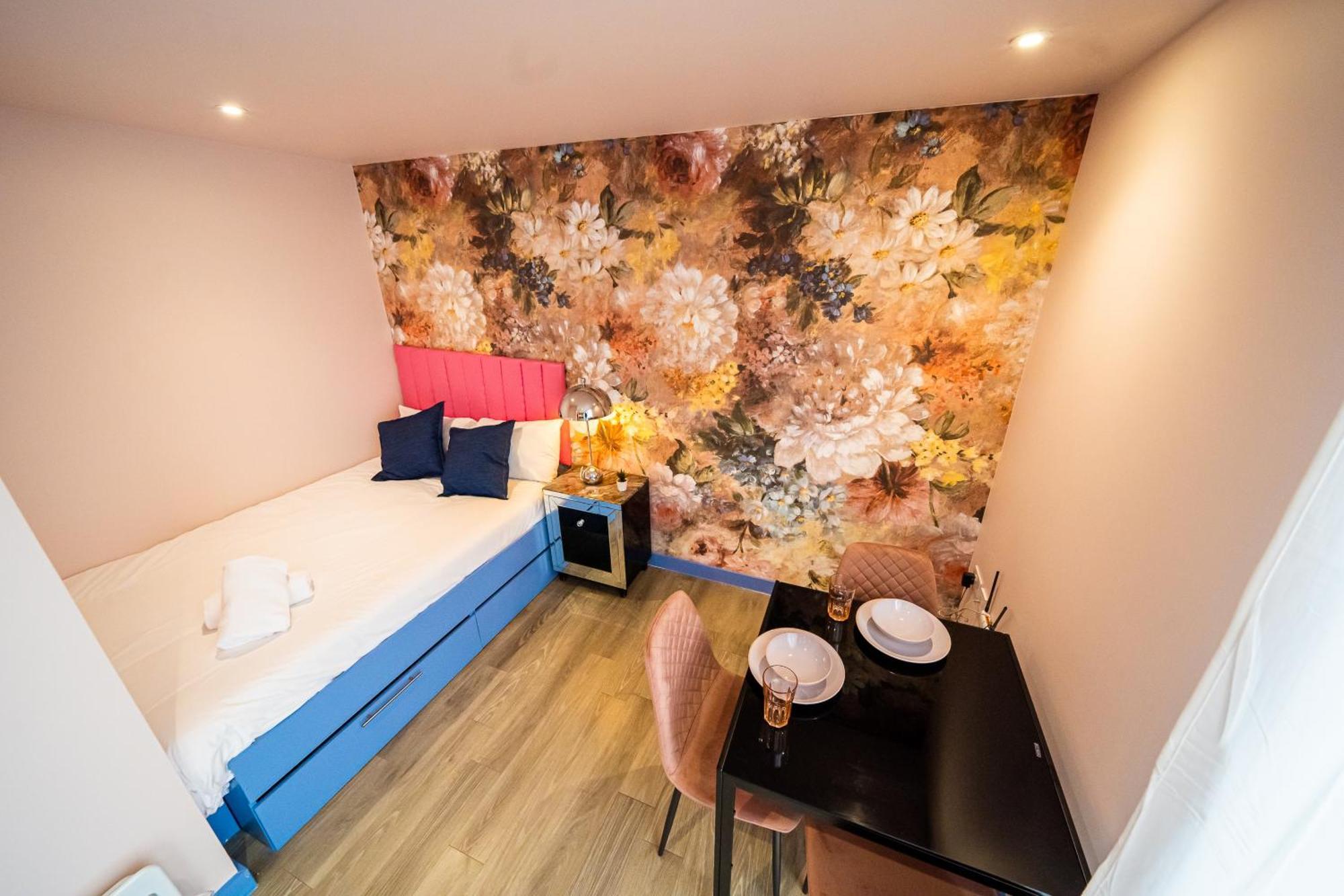 Outstanding Deluxe Self Contained Apartment *